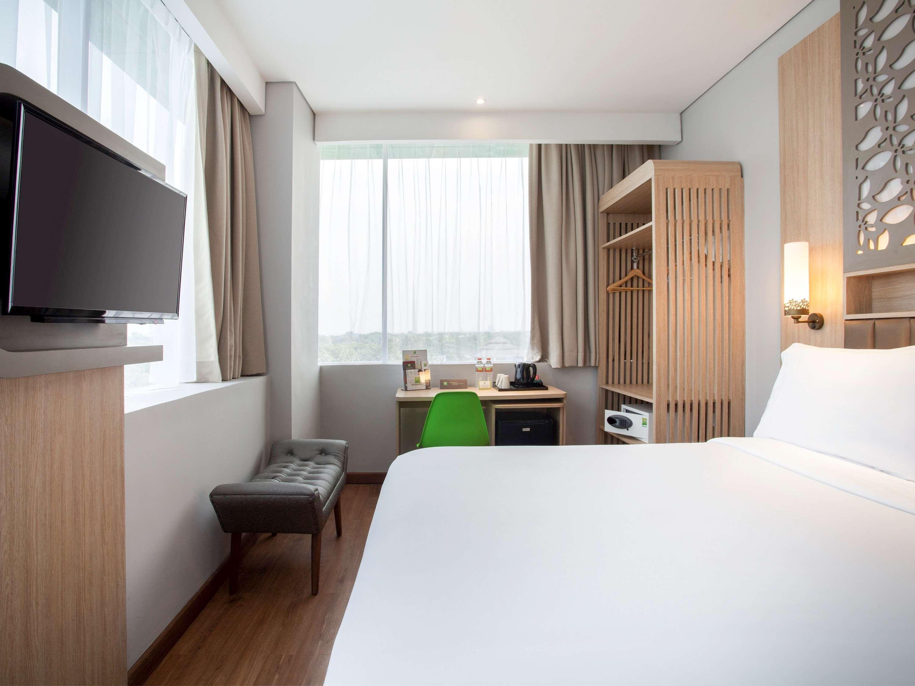 Hotel Ibis Styles Cikarang Extérieur photo