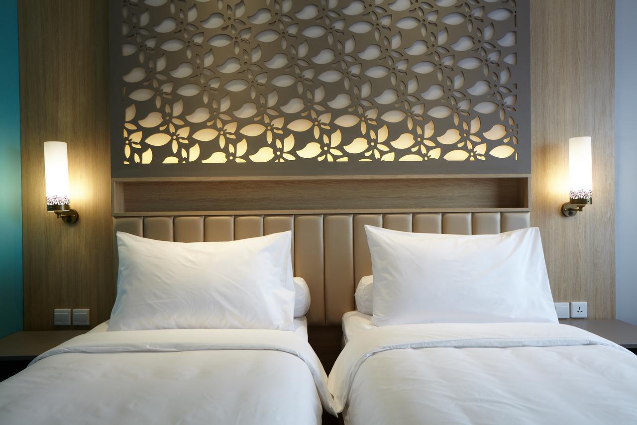 Hotel Ibis Styles Cikarang Extérieur photo